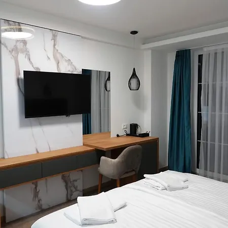 Dishli & Hotel