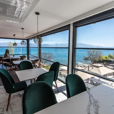 Hotel Dishli &