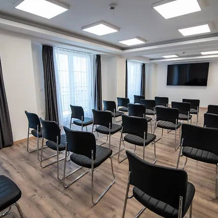 Hotel Dishli & Struga